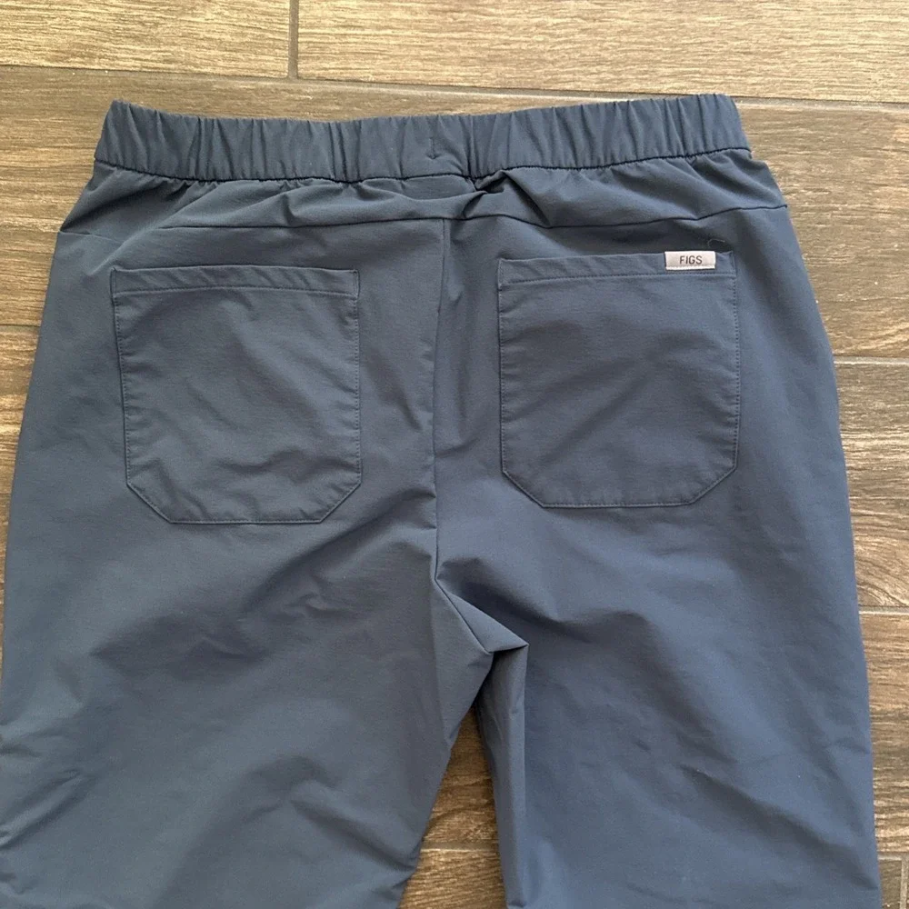 FIGS Pro Scrub Pants Men Medium Navy Blue Zip Fly Stretch Nylon Hybrid Pockets